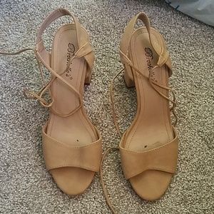 Breckells nude sandal size 9 lace up